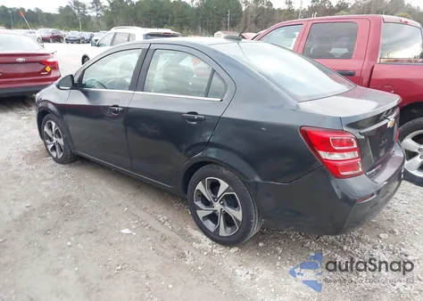 2017 Chevrolet Sonic Premier Auto z USA, uszkodzony, nr VIN 1G1JF5SB8H4135254